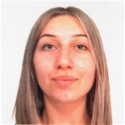 Studentessa di lingue e letterature moderne e Diplomata in Biotecnologie Sanitarie